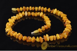 ANTIQUE Knotted BUTTERSCOTCH Pieces BALTIC AMBER Necklace 