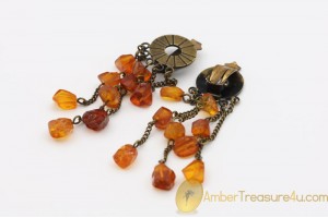 Vintage BALTIC AMBER Clip on Dangle Earrings 