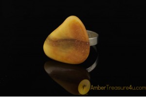 VINTAGE Butterscotch BALTIC AMBER Ring 11.5 - 21mm 