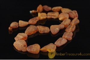 Natural Sea Pieces  Genuine BALTIC AMBER Necklace
