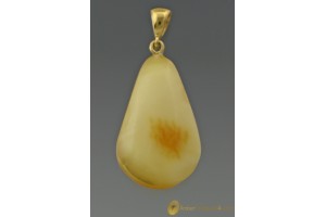 White Butter Genuine BALTIC AMBER Pendant 3.8g 